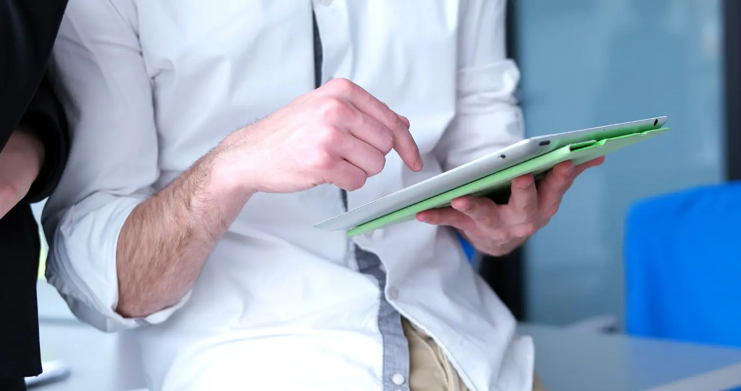 HIPAA E-Signatures for Medical Forms: Automate Patient Consent and Cut Onboarding Time